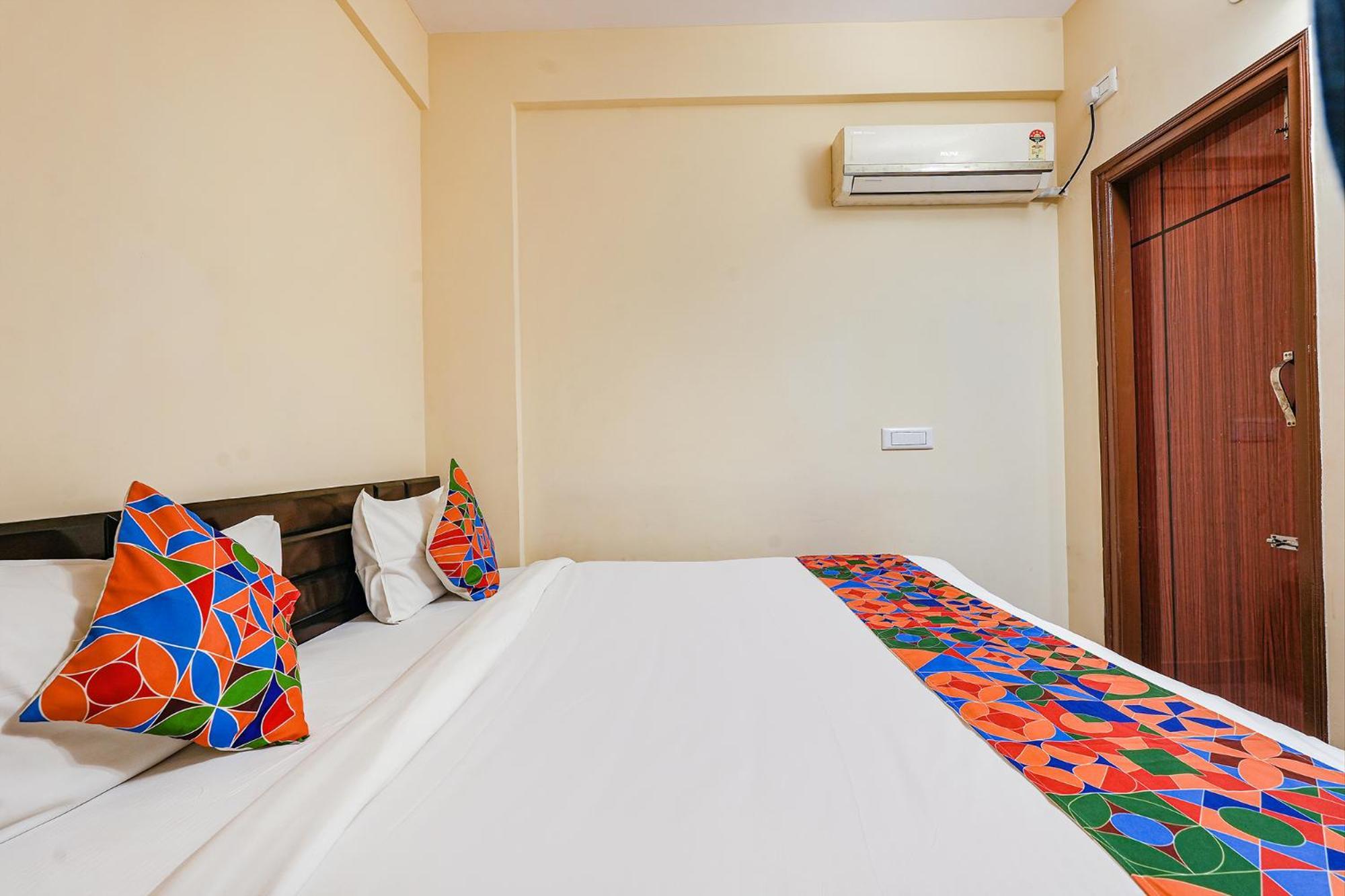 העיר בנגלור Fabhotel Crystal Suites מראה חיצוני תמונה