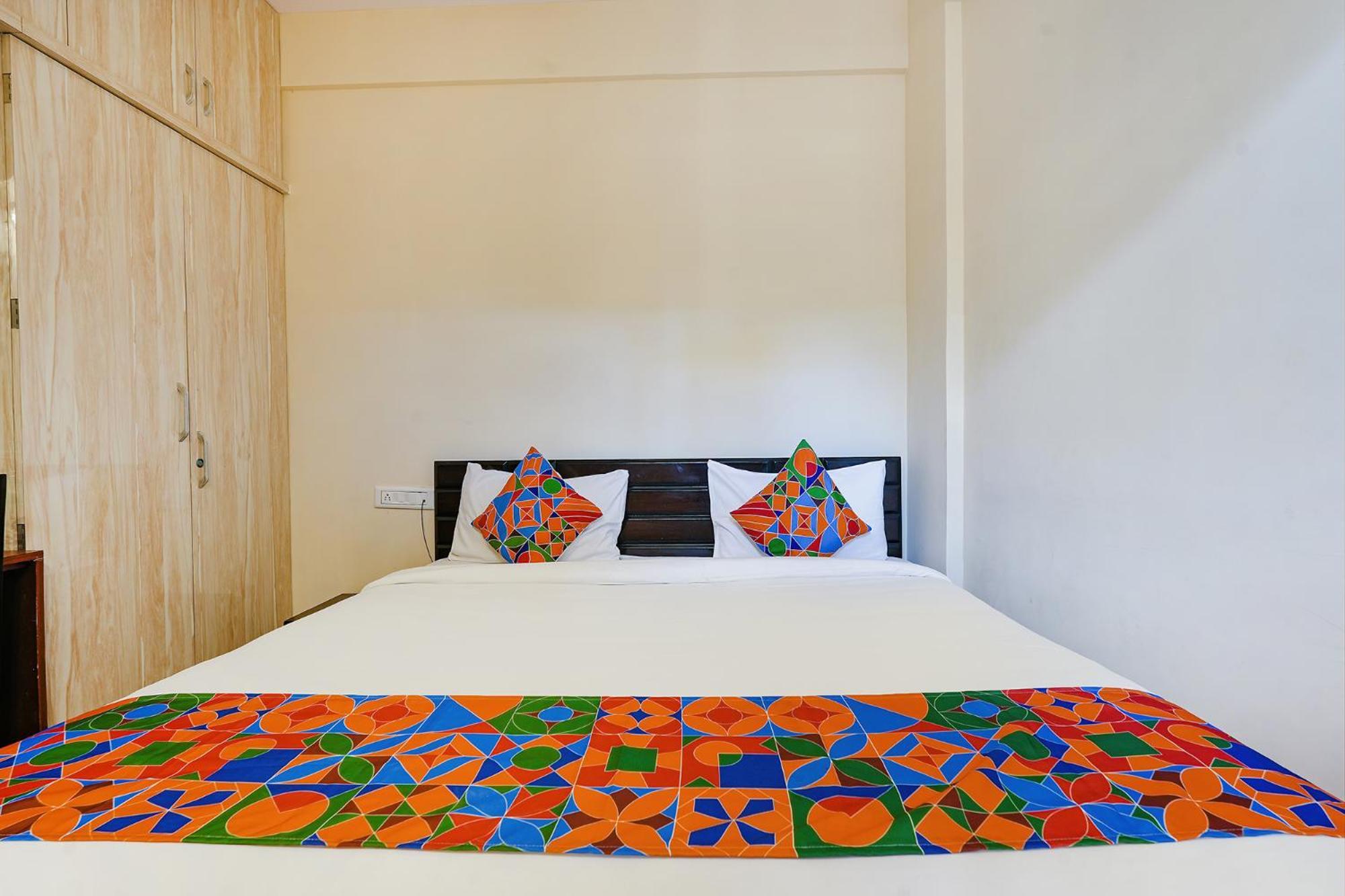 העיר בנגלור Fabhotel Crystal Suites מראה חיצוני תמונה