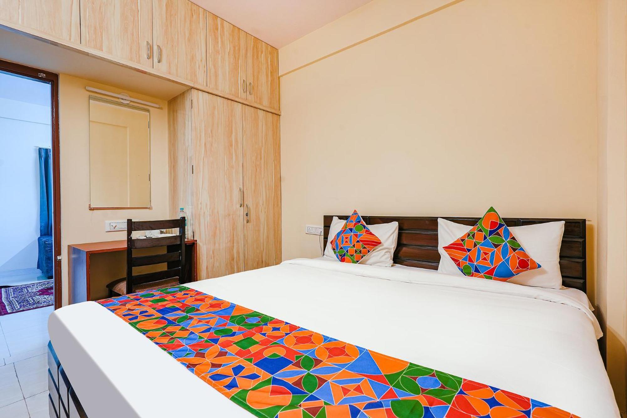 העיר בנגלור Fabhotel Crystal Suites מראה חיצוני תמונה
