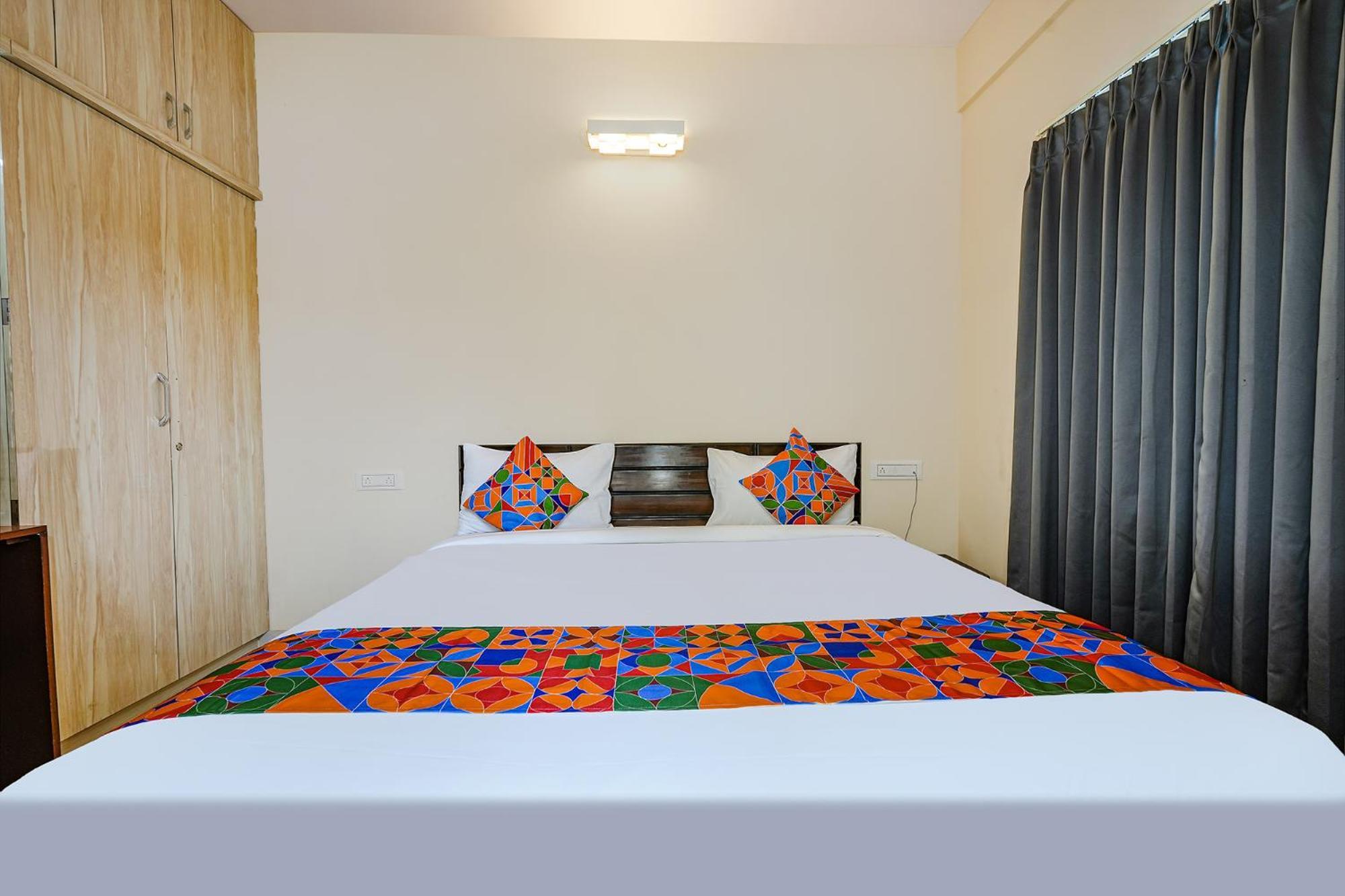 העיר בנגלור Fabhotel Crystal Suites מראה חיצוני תמונה