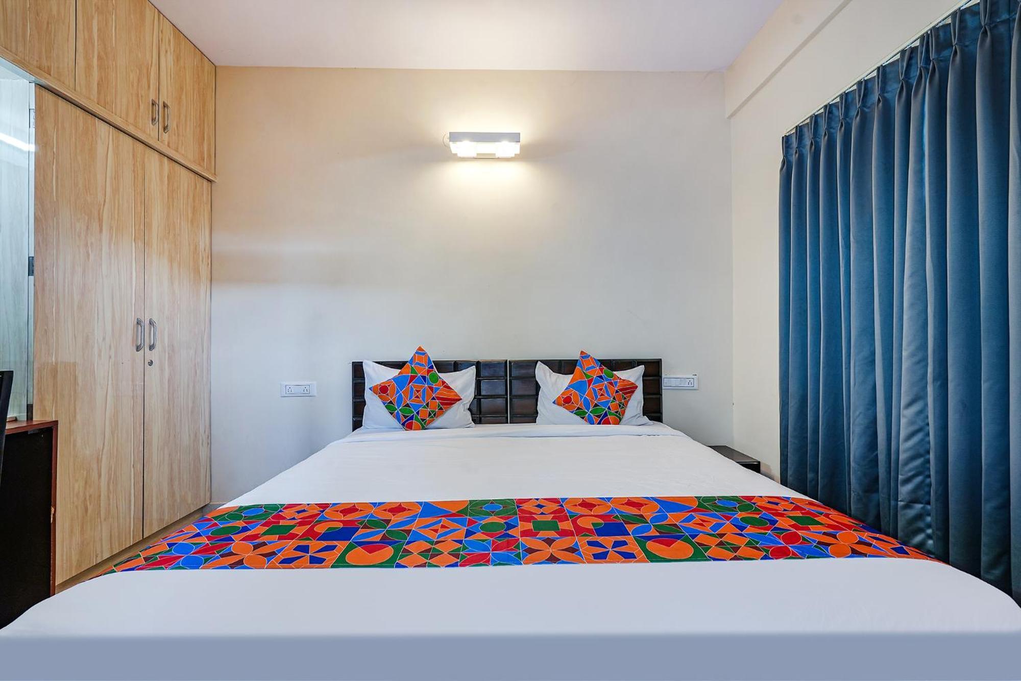 העיר בנגלור Fabhotel Crystal Suites מראה חיצוני תמונה