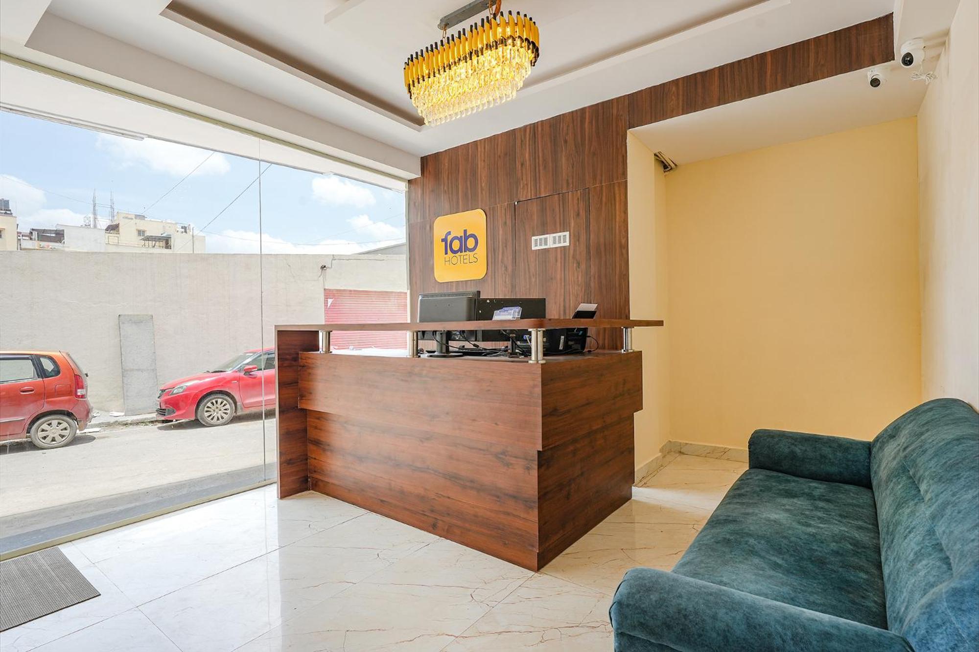 העיר בנגלור Fabhotel Crystal Suites מראה חיצוני תמונה