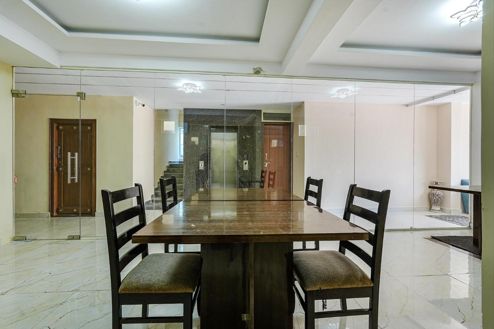 העיר בנגלור Fabhotel Crystal Suites מראה חיצוני תמונה
