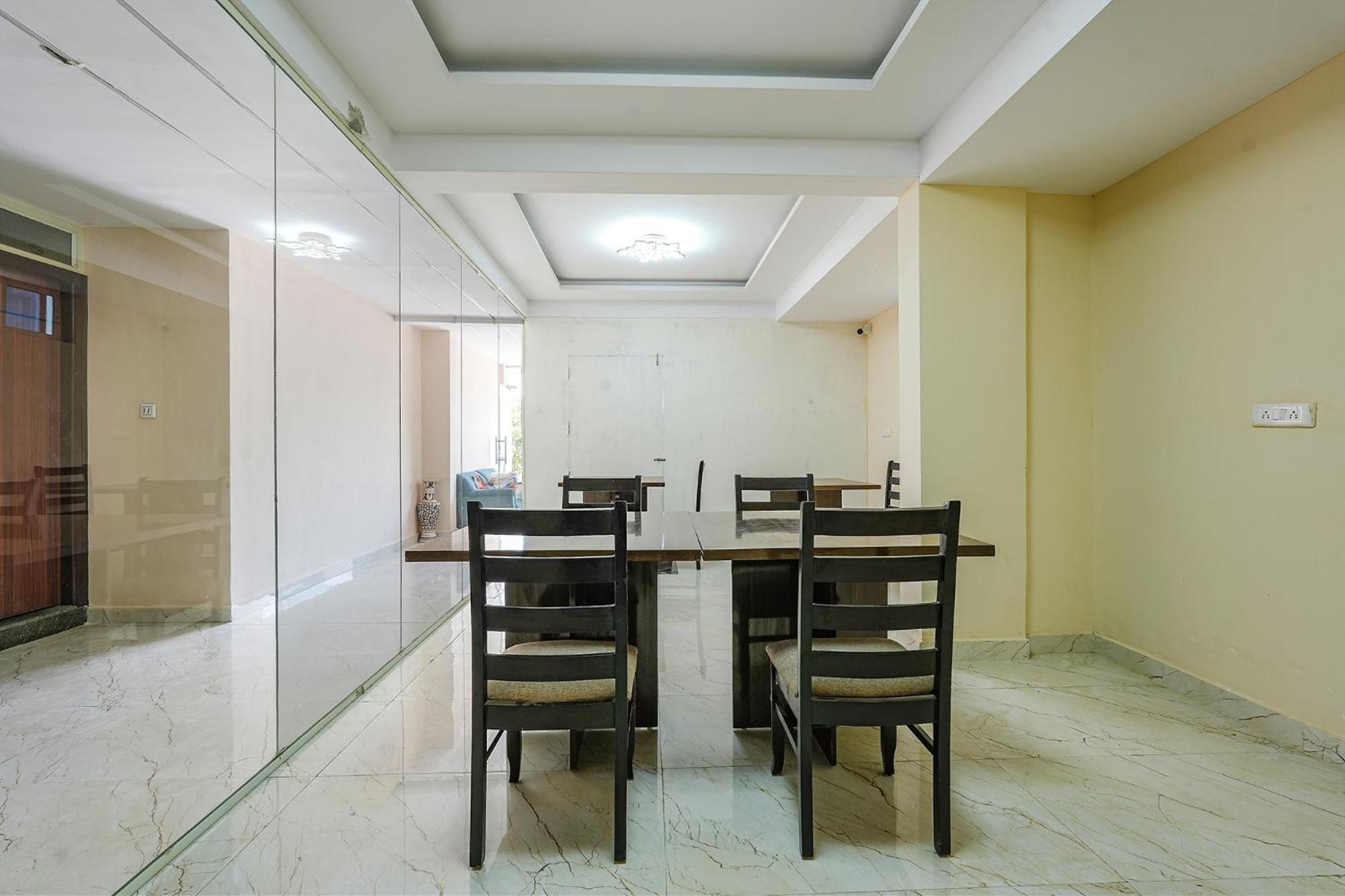 העיר בנגלור Fabhotel Crystal Suites מראה חיצוני תמונה